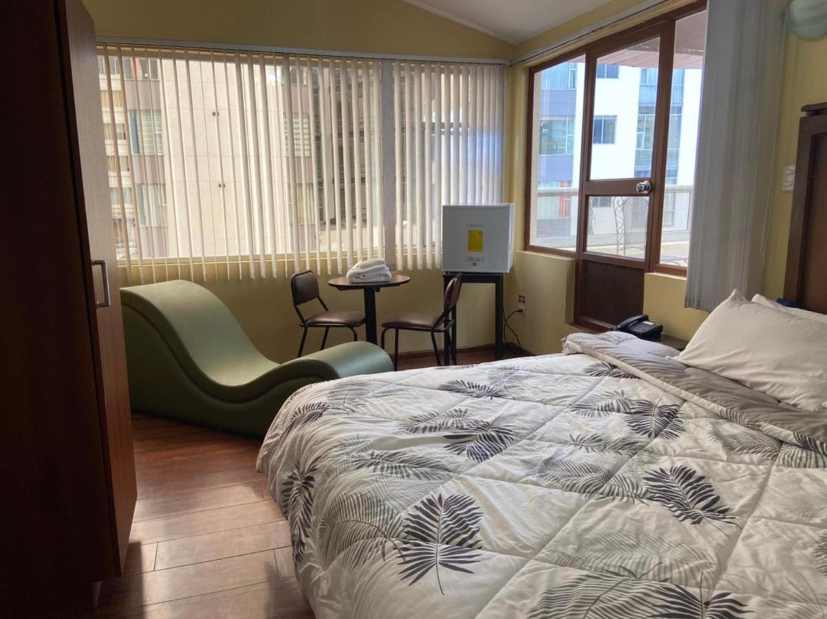 Hotel Saint Thomas Quito Extérieur photo