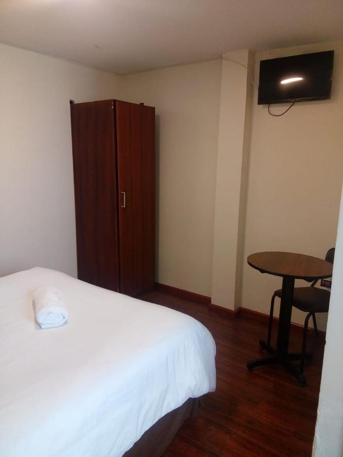 Hotel Saint Thomas Quito Extérieur photo